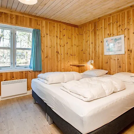 Сasa de vacaciones With Waterpark Access In Vaeggerlose Bøtø By